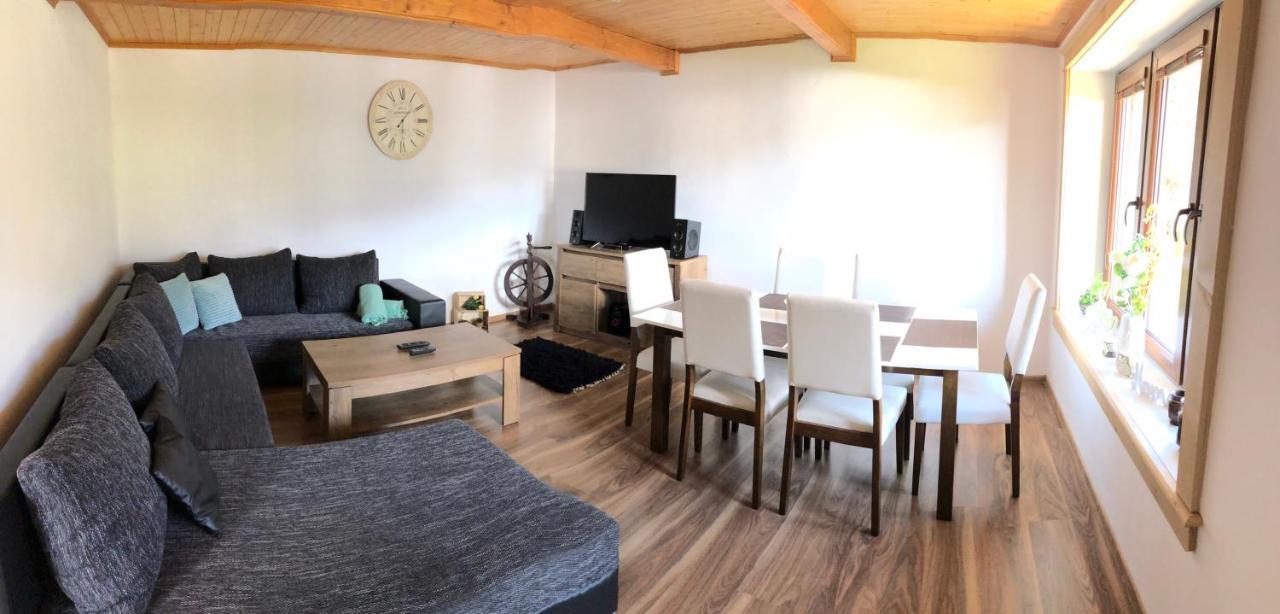 Viktoria- Neakceptujeme Mlade Partie Villa Terchová Buitenkant foto