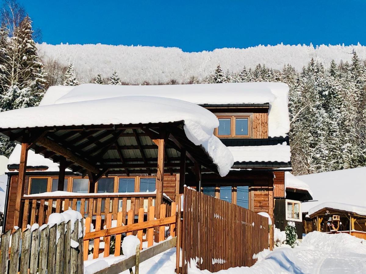 Viktoria- Neakceptujeme Mlade Partie Villa Terchová Buitenkant foto